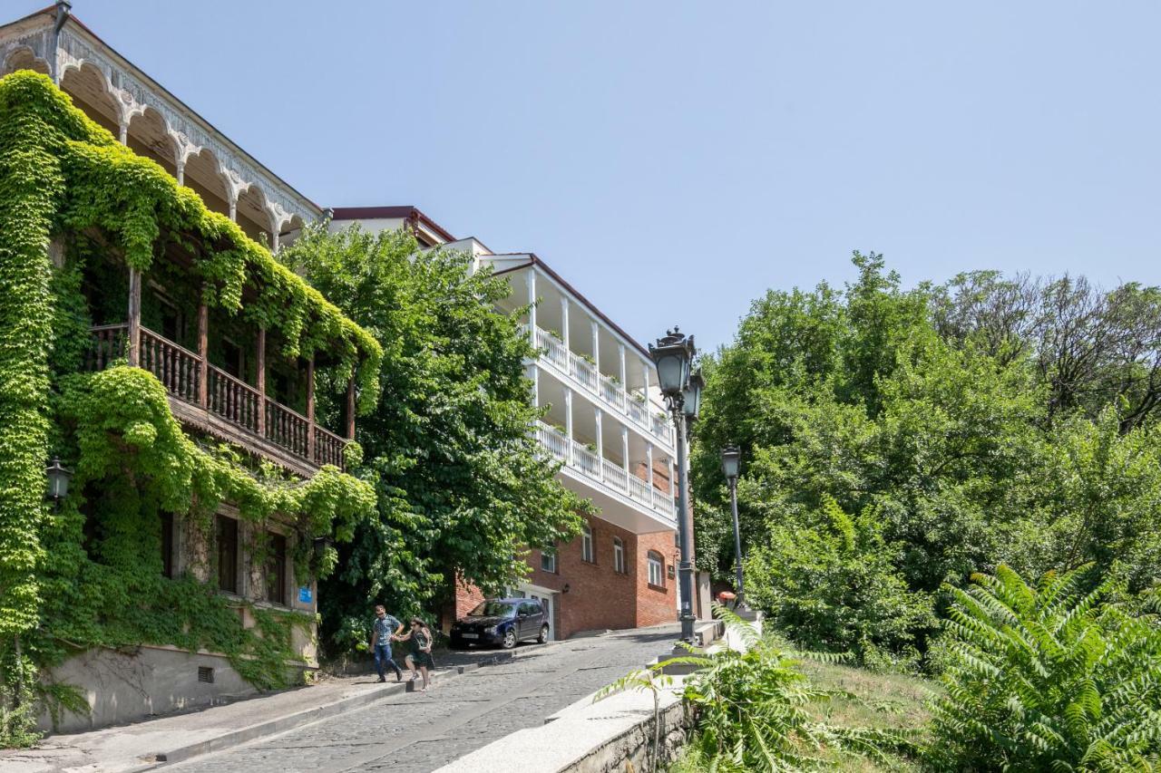 Hb Apartments Akhvelediani II Tbilisi Exterior photo